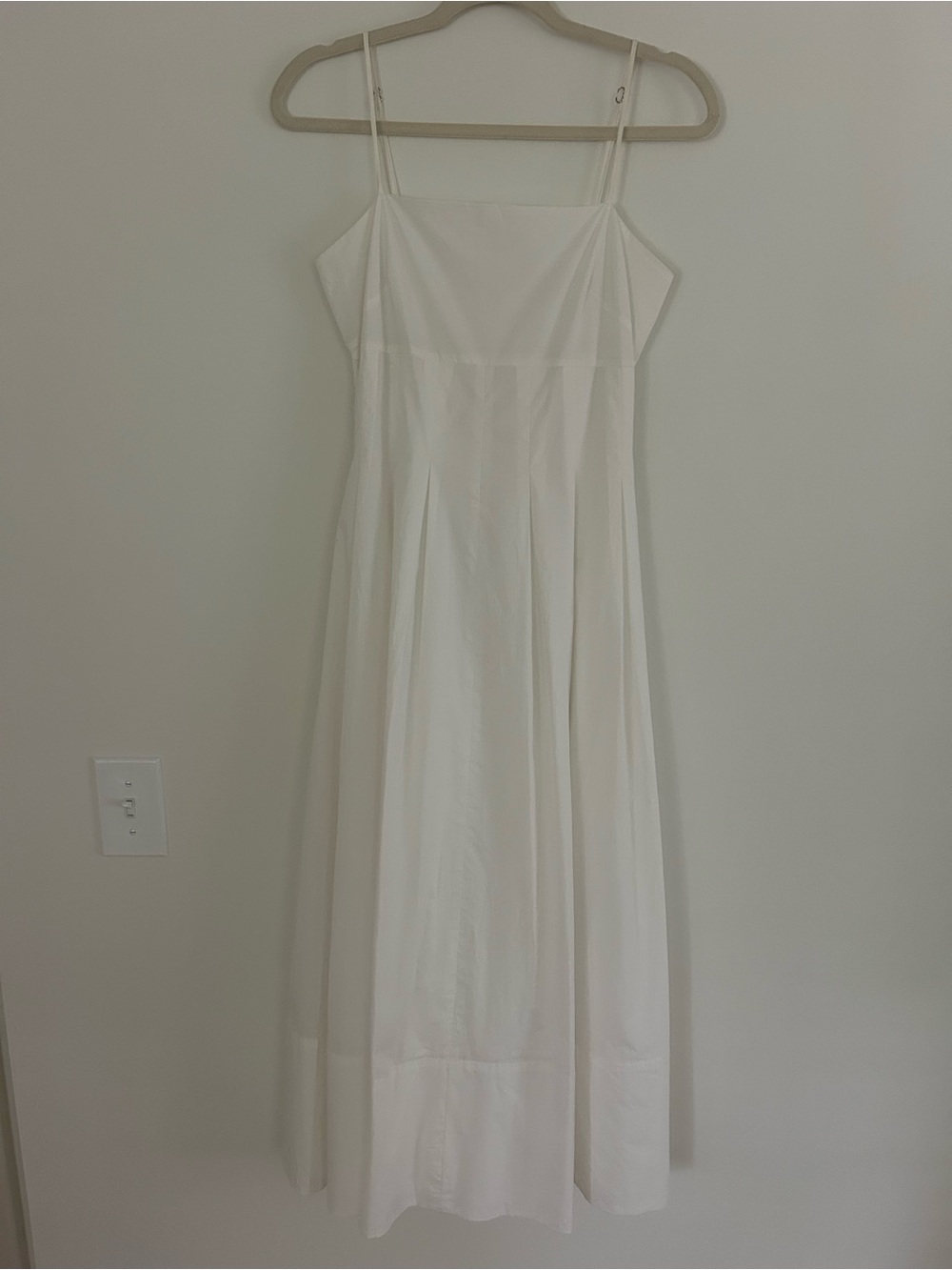Rue Sophie Nantes Pleat Front Cami Dress White
Cotton Midi Dress Size XS